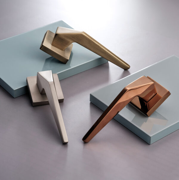 Rara Mortise Handle (Zinc)